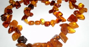 colier pietre naturale chihlimbar Baltic netratate chimic