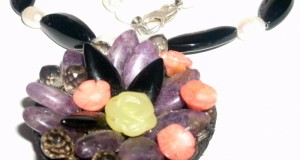 colier perle ,pietre onix si pandantiv art deco pietre