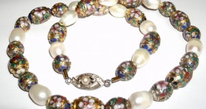 colier antic oriental perle naturale si elemente cloisonne ,email cu aur