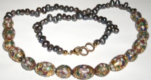 colier perle negre baroc si elemente cloisonne