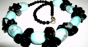 colier pietre naturale larimar mari si onix