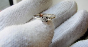 inel aur ALB 14k cu diamant brilliant de logodna