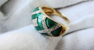 Inel Aur 14K Cu Diamante Si Email Verde