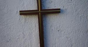 Crucifix lemn  1