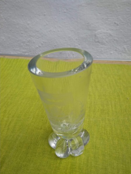 Vaza din sticla groasa, provrnienta suedeza