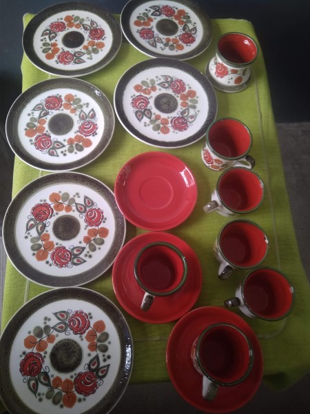 Ceramica Schrammberg Tirol` lot de 16 piese cafea si desert