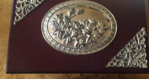 Rafinata caseta cutie bijuterii, gravura argintata in relief,Italia