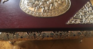 Rafinata caseta cutie bijuterii, gravura argintata in relief,Italia